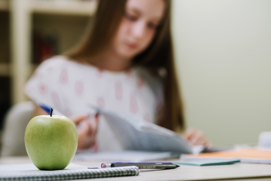 apple-desk-student.jpg