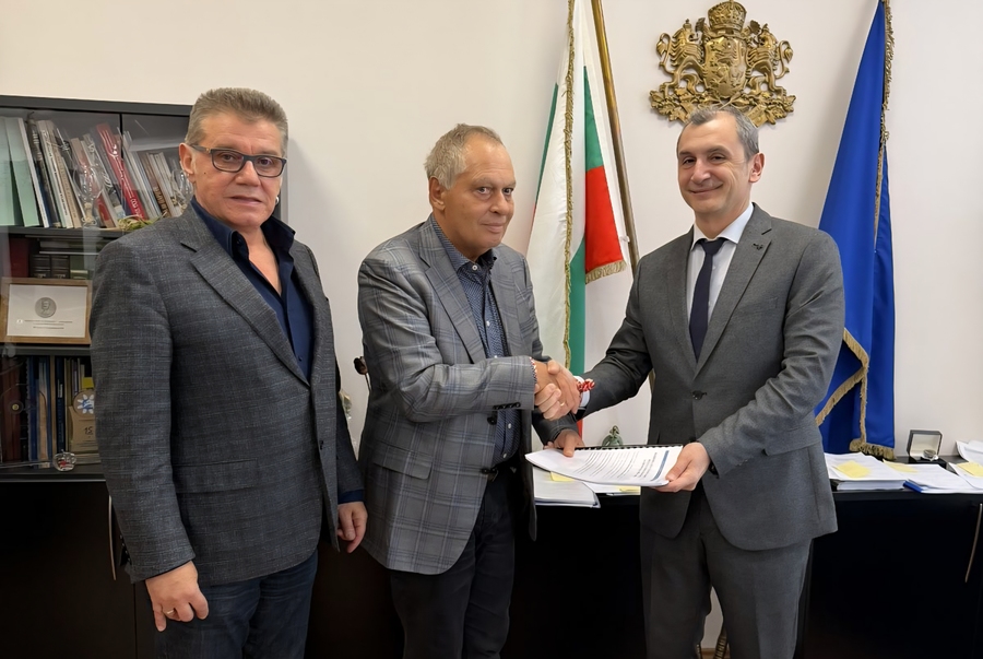 Министър Околийски с проф. Масларов